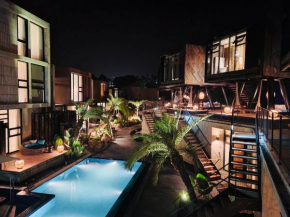 Deer Chaser Hotel